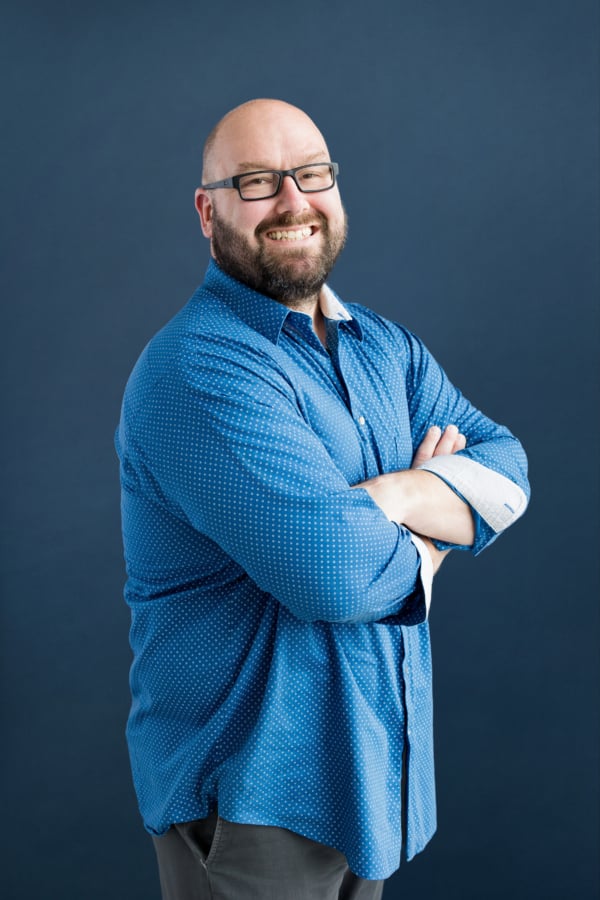 E4-headshot-011-1-600x900